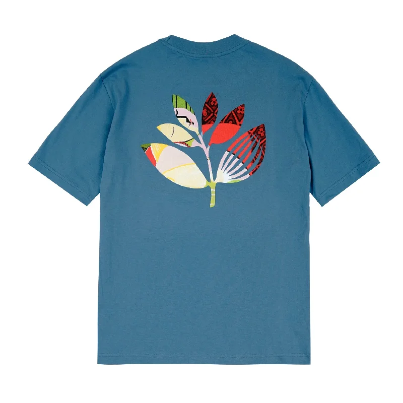 T-Shirt With Comic Character Design-MAGENTA SKATEBOARDS - "LA RÊVE" T-SHIRT (LIGHT BLUE)